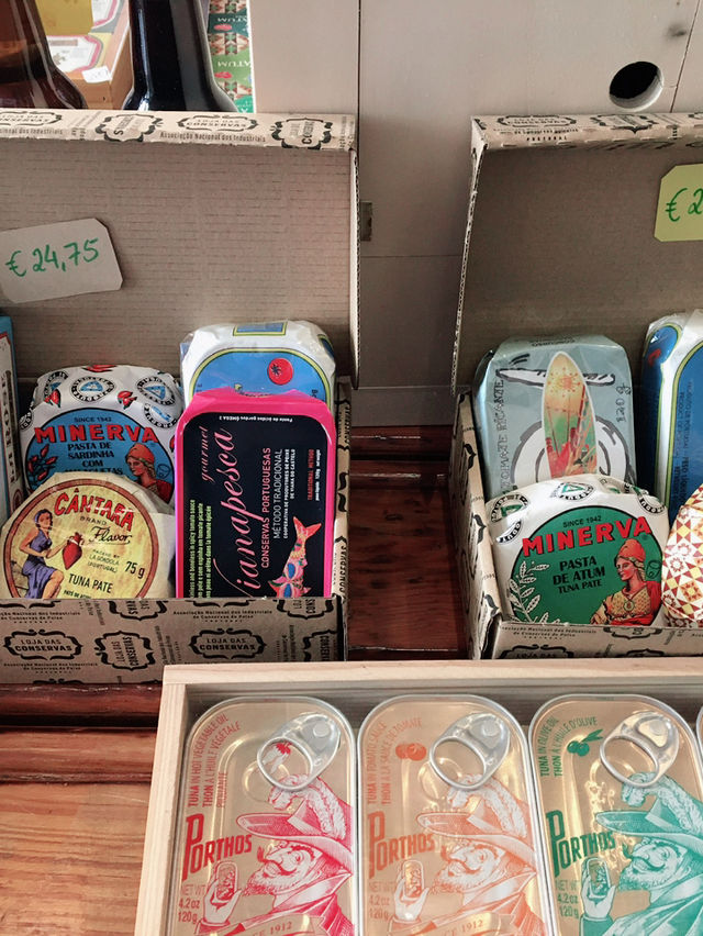 포르투, 파란 타일과 돌길 사이 — 구석구석 걸어본 하루
