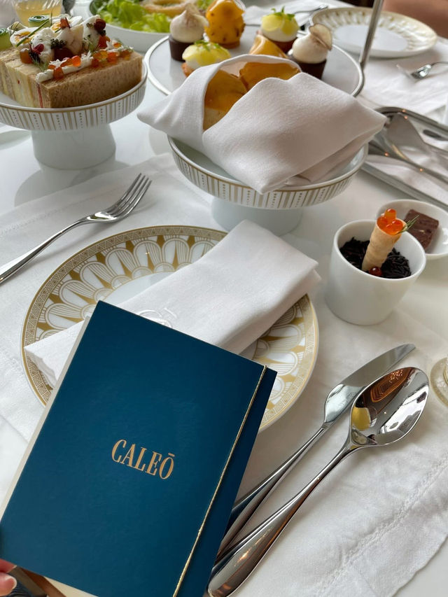 The Ritz-Carlton, Bangkok Afternoon Tea 🍵 
