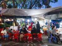 ร้านปิ้งย่างซีฟู้ดข้างทาง ดาลัด