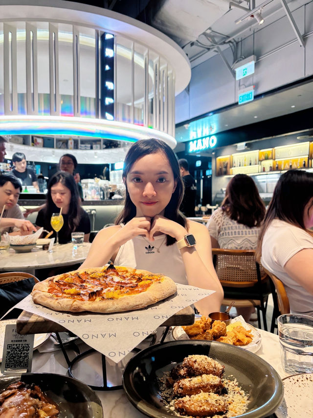 喺海邊食Pizza