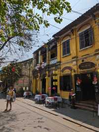 Hoi An by Day: Vietnam's Living Postcard! 🌞🎨