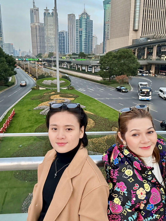  Lujiazui 陆家嘴 ลูเจียจุ่ย