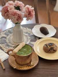 bake&burnt is a charming café