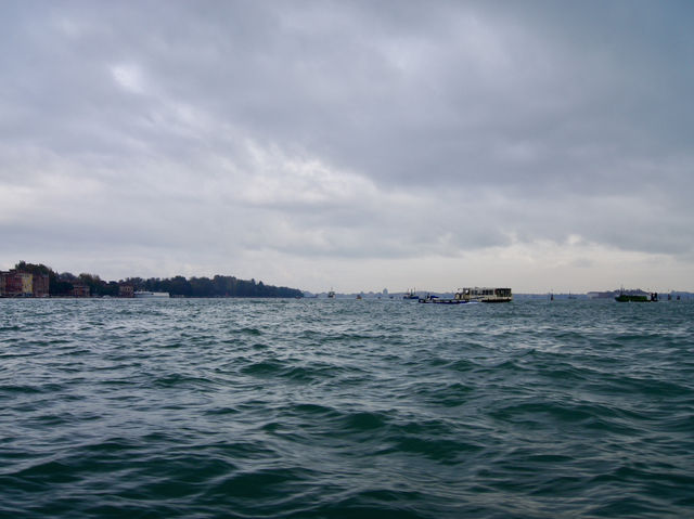 🚤 Floating into a Dream – Our Arrival in Venice by Boat