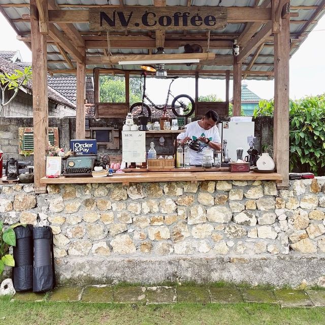 Hidden Slow Bar Cafe In batam