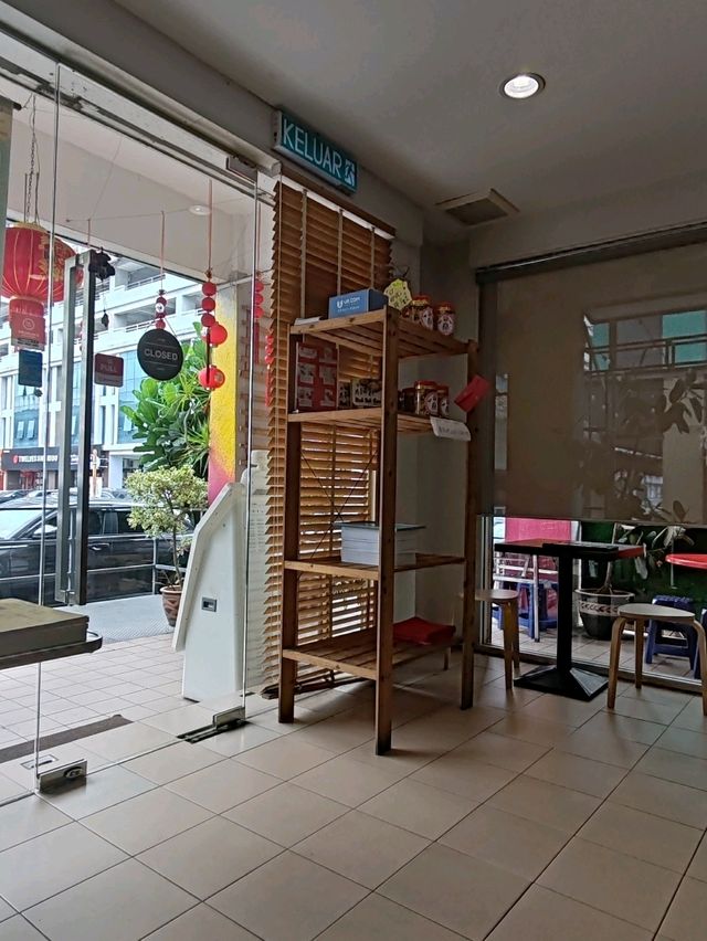 Xin Xiang Yi Wei: Menjalara's Vegetarian Haven