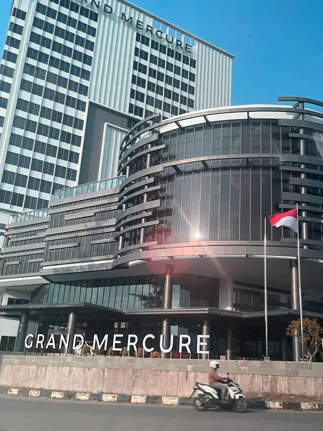 Batam’s New Luxury Landmark—Grand Mercure Style
