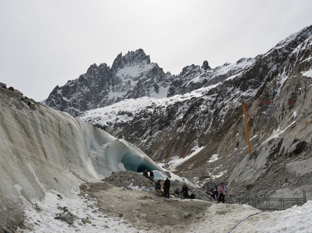 นั่งรถไฟชมธารน้ำแข็งMontenvers-Mer de Glace