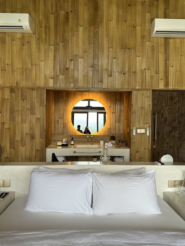 In Bali, a villa can cost the same as a motorbike! ❤️