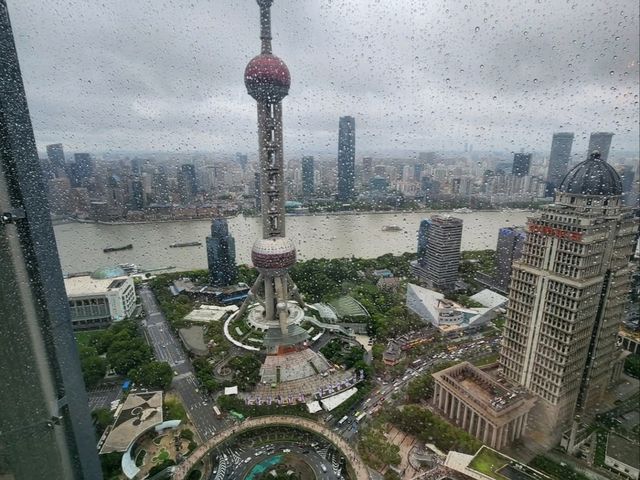 Luxury Stay at Ritz Carlton Shanghai Pudong