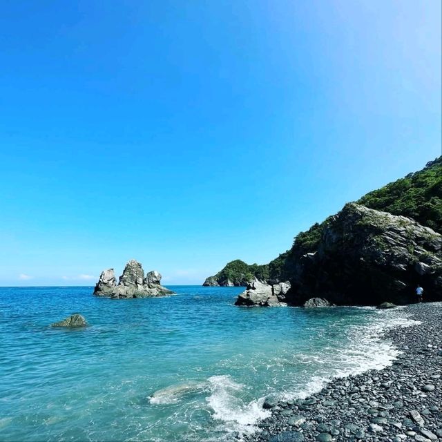 Fresh Sea Breezes and Local Charm at Fenliaolin Fishing Harbor