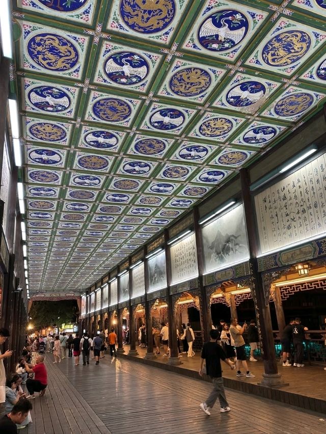 Nanqiao Bridge, A Charming Spot by the Water