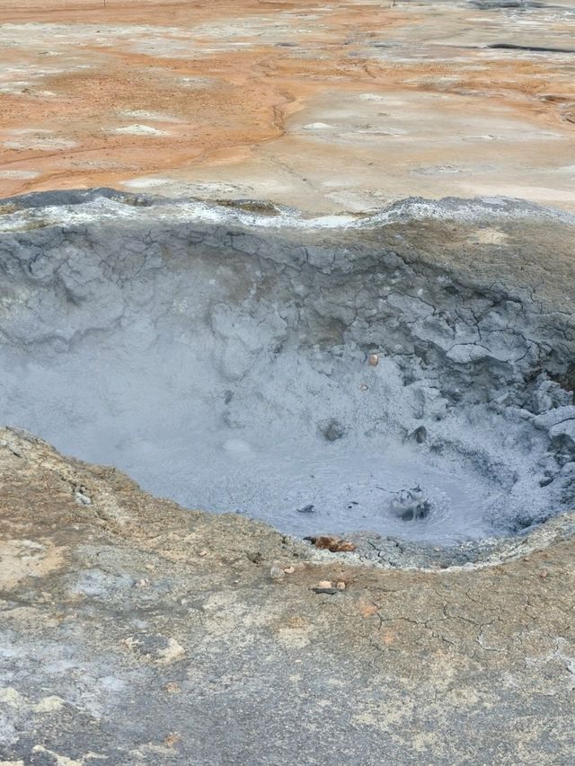 冰島Namafjall Hverir火山地熱谷