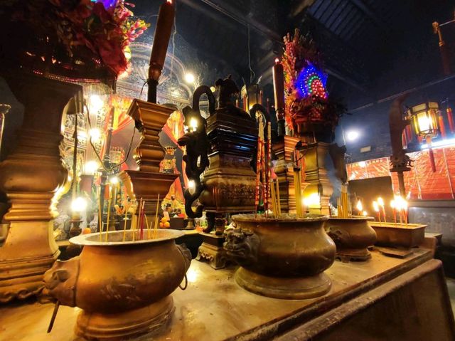 ขอพรเรื่องการเรียน วัดเก่าแก่ที่สุดเกาะฮ่องกง