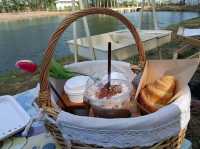 ร้าน laloli cafe บรรยากาศเหมือนเขาใหญ่