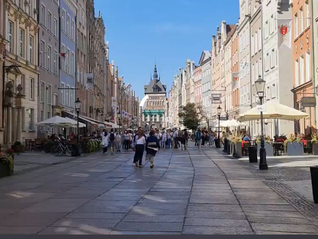 【グダンスクの心を歩く】ドゥーガ通り🌈🏘️ 【グダンスクの心を歩く】ドゥーガ通り🌈🏘️