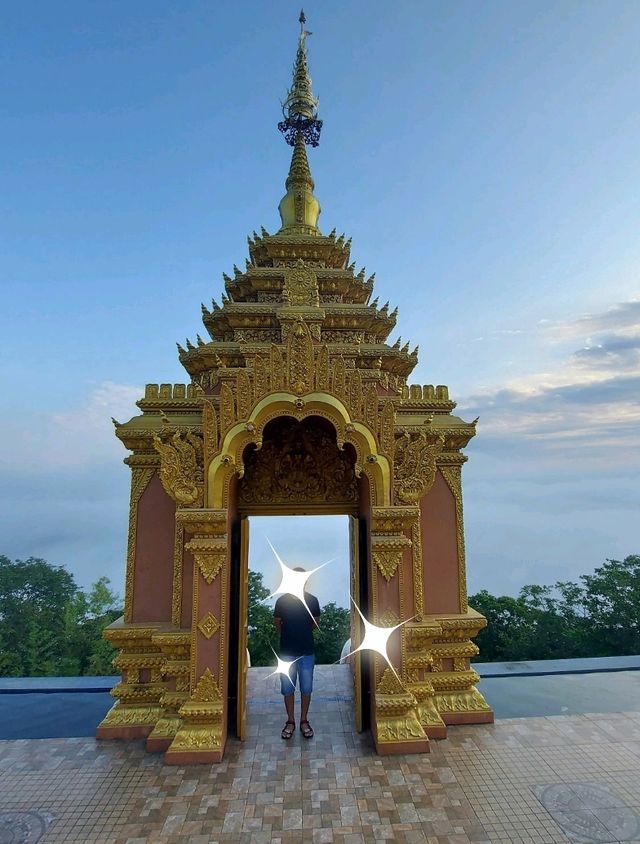 ซุ้มประตูสวรรค์ วัดพระธาตุดอยพระฌาน