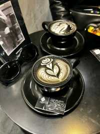 IT'S ALL ABOUT BLACK LATTE !