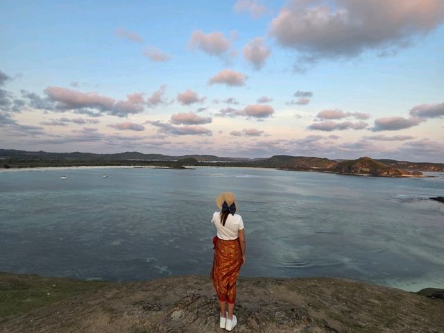 Lombok Beach Dream🌊 chasing sunsets Lombok Beach Dream🌊 chasing sunsets