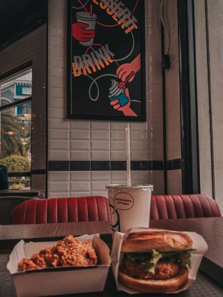 速食邂逅海島風情－富國島大世界樂天利餐廳