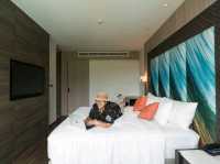 ที่พักบนเนินเขามองวิวหาดป่าตองได้เต็มตา เงียบสงบ