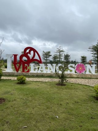 Vietnam/Lang Son snack bar