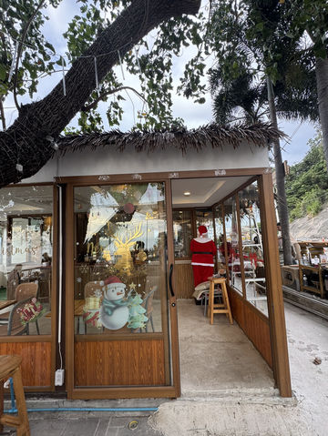 Lighthouse Bay พัทยา จุดเช็คอินชิลริมทะเลแบบคูลๆ