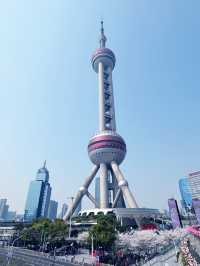 🚀🤖白天的東方明珠太科幻!粉紅色球體+藍天,這才是魔都顏值天花板!🤖🚀