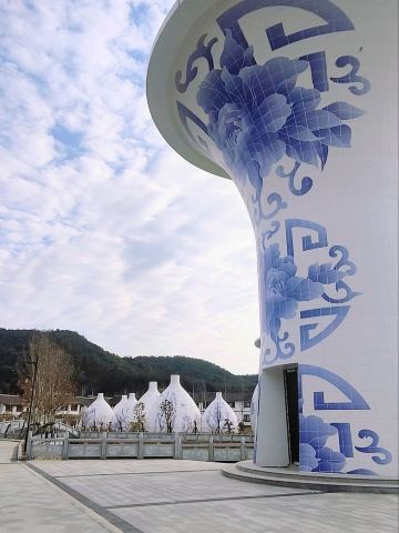 景徳鎮】用途不明の巨大青花瓷〜景徳鎮古坊群 | Trip.com 浮梁