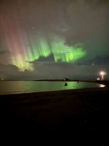 2+ hours Northern lights sighted in Iceland