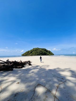 Pantai Kelambu truly hidden in Sabah! 