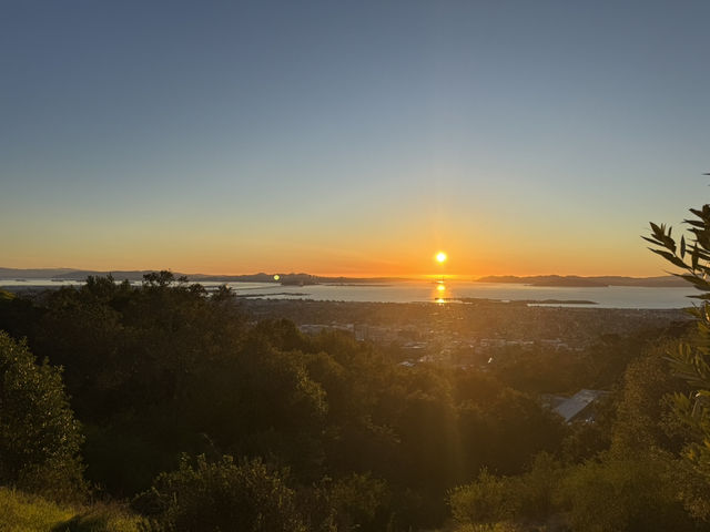 2025舊金山柏克萊大學最佳欣賞夕陽景點：Grizzly Peak Vista Point