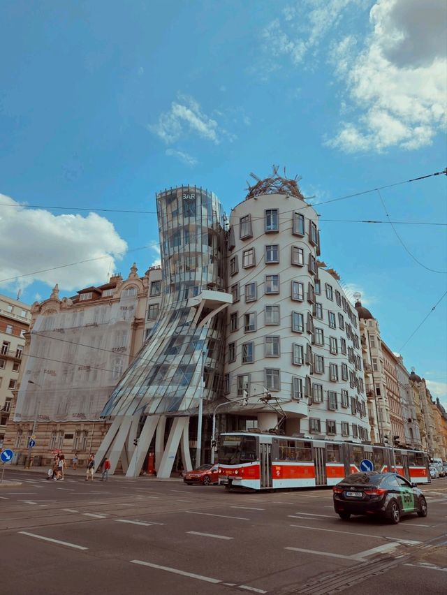 ✨ I mean... isn’t it the most beautiful city of Europe?!🇨🇿💫