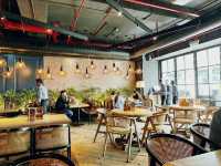 Great local upscale spot to chill in Gurugram