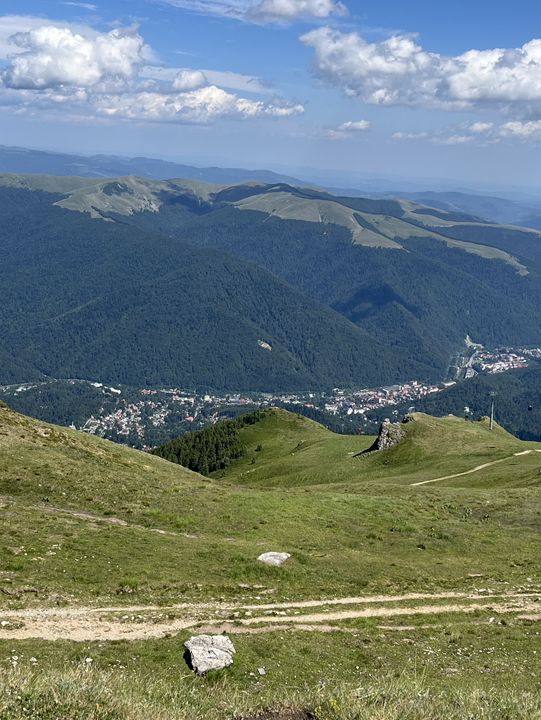 Peles castle and sinaia 2000m mountain 