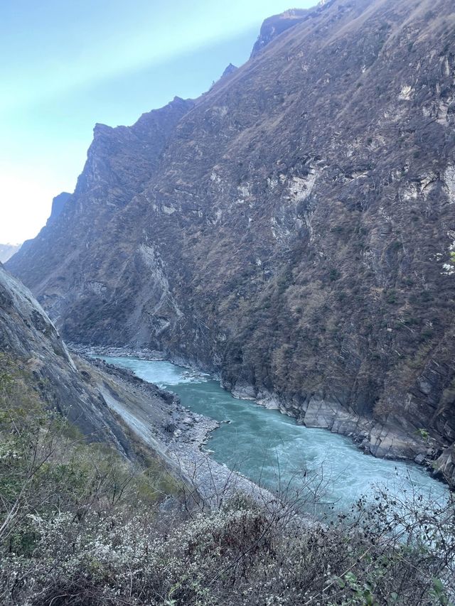 Tiger Leaping Gorge, Lijiang, Yunnan🍃🌿 Tiger Leaping Gorge, Lijiang, Yunnan🍃🌿