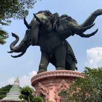 Bangkok Check-in | Must-visit Pink Palace 💗 The Erawan Museum