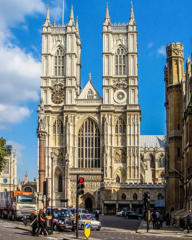 Explore the Majesty of Westminster Abbey