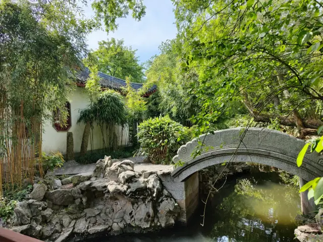 Visiting Shanghai Grand View Garden, returning to the Dream of the Red Chamber