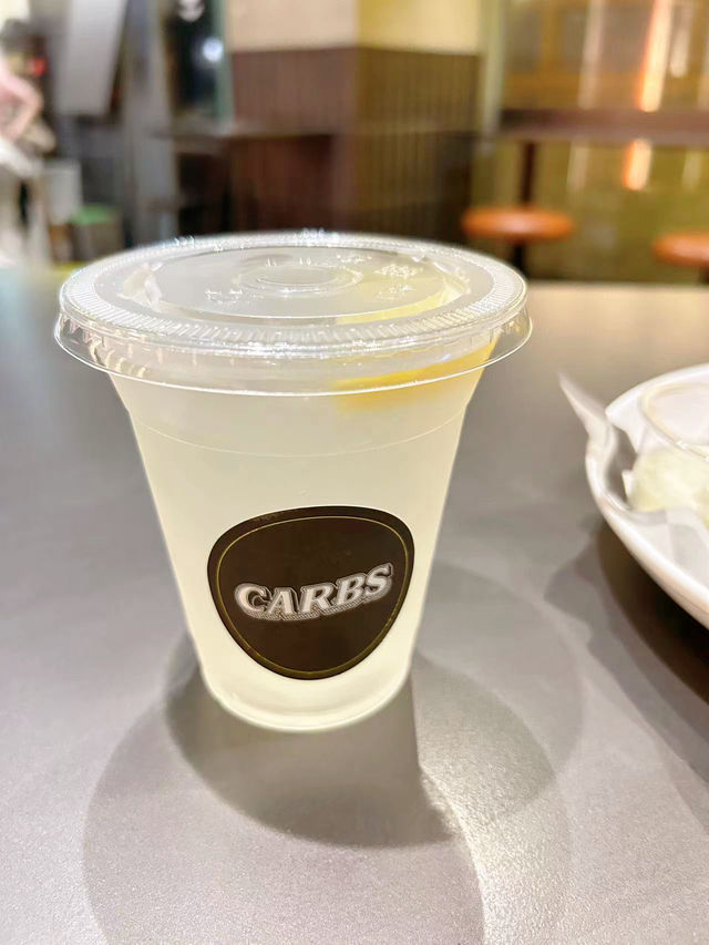 除了披薩🍕甜品都有特色_CARBS