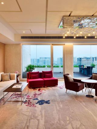 🌟 Hyderabad's Hidden Gem: Luxury & Comfort! 🌟