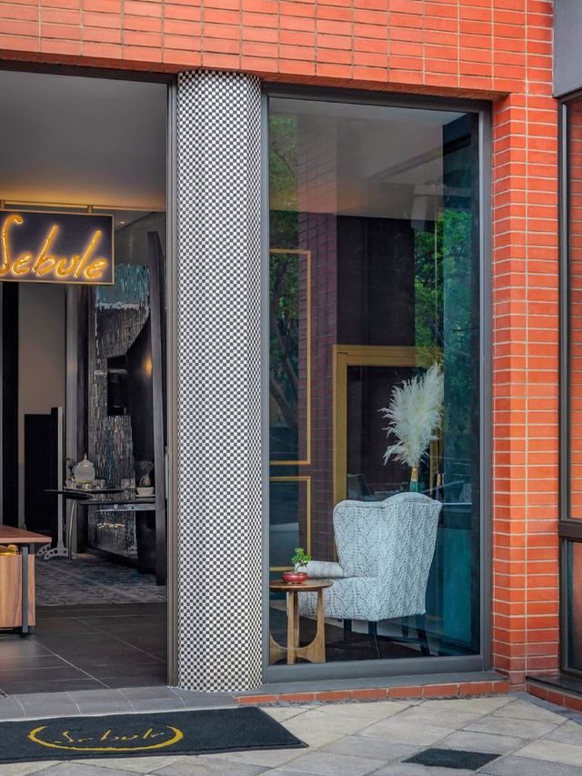 🌟 Johannesburg Gems: Luxe Stay at African Pride Melrose Arch 🌟