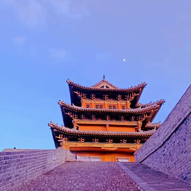 《夜賞大同古城牆,邂逅千年風華》