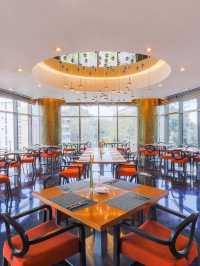 🌟 Saigon's Stellar Stay: Pullman's Luxe Vibes 🌃