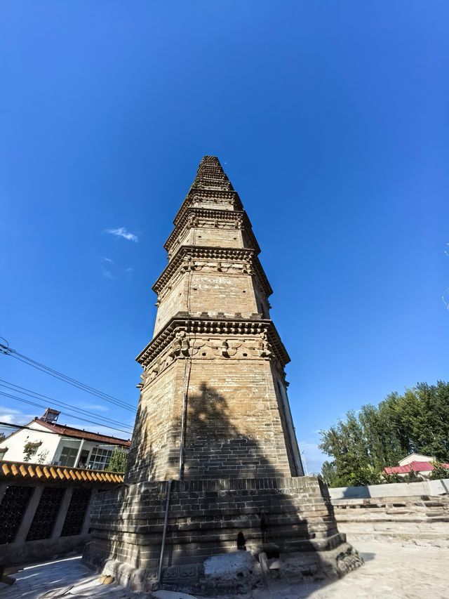 興國寺塔。