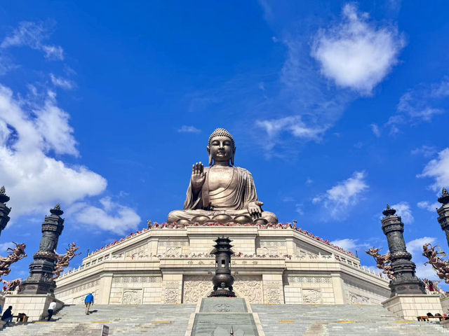 靈山聖境,文化薈萃——六鼎山的心靈之旅 靈山聖境,文化薈萃——六鼎山的心靈之旅