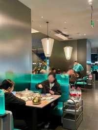 這家寶藏脆鰱魚火鍋店真的好火爆