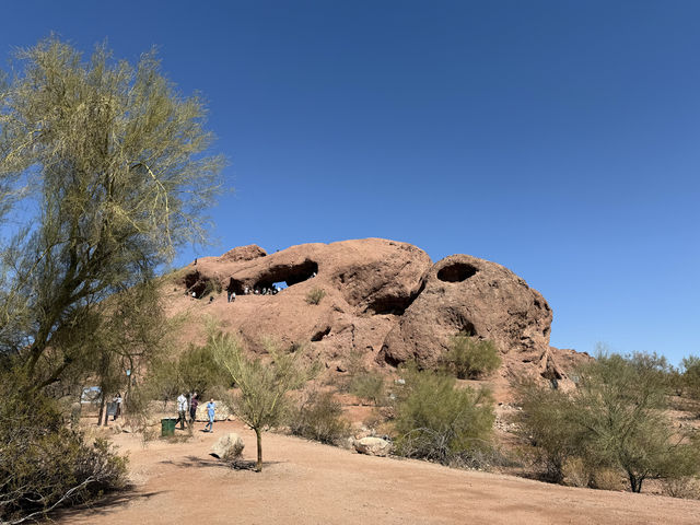 石中洞（鳳凰城）Hole in the Rock