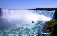 Explore Niagara Falls with the Maid of the Mist