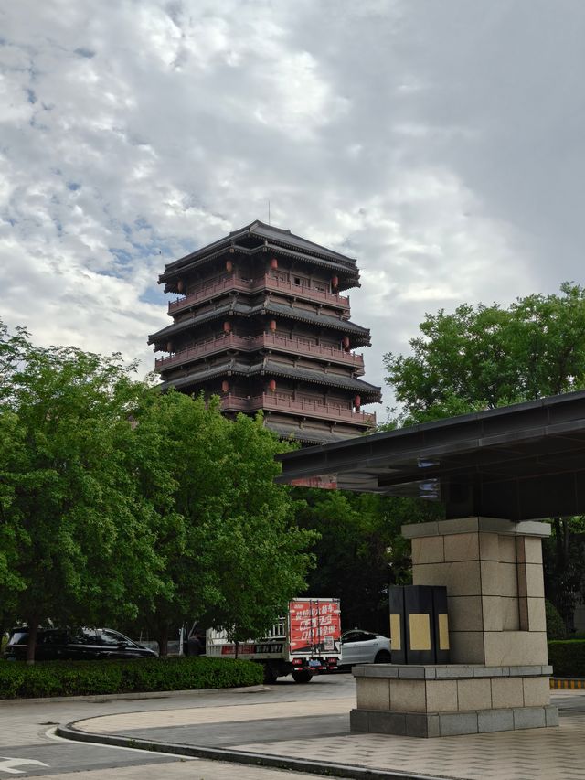 西安落高鐵第一站！瞓醒就可以喺湖邊食早餐